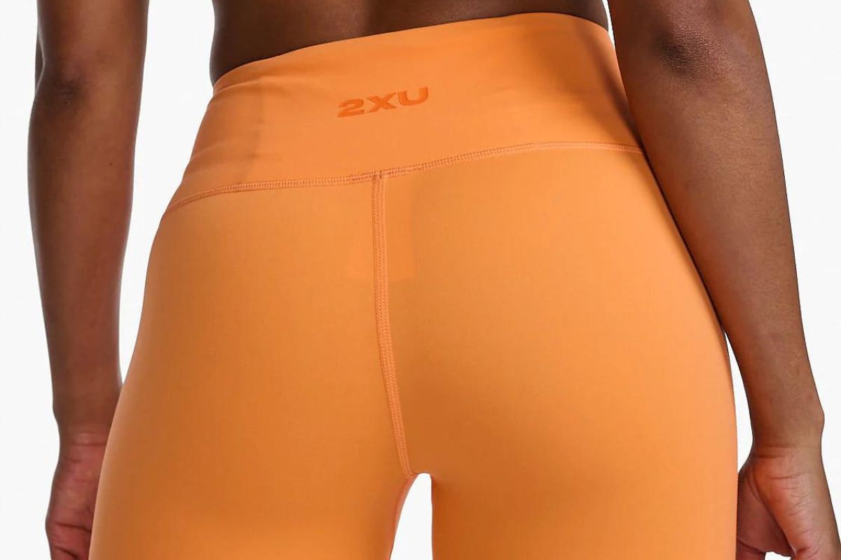 2XU Soft Touch Fabric Form Hi-Rise Compression Tights