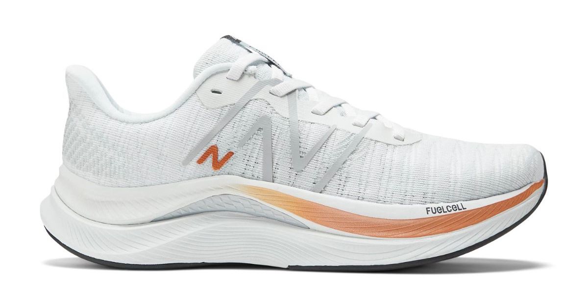New Balance FuelCell v4